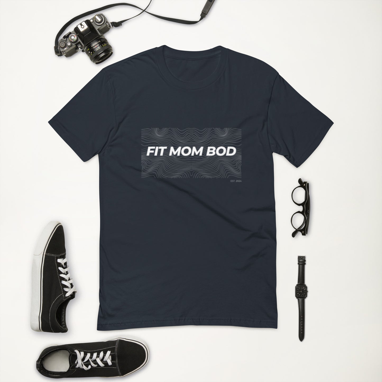 FITTED MOM. TEE